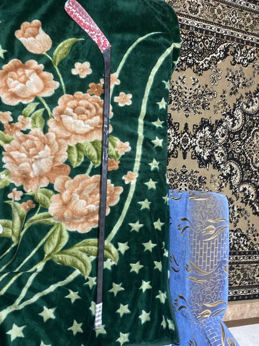 Продам клюшку с коньками