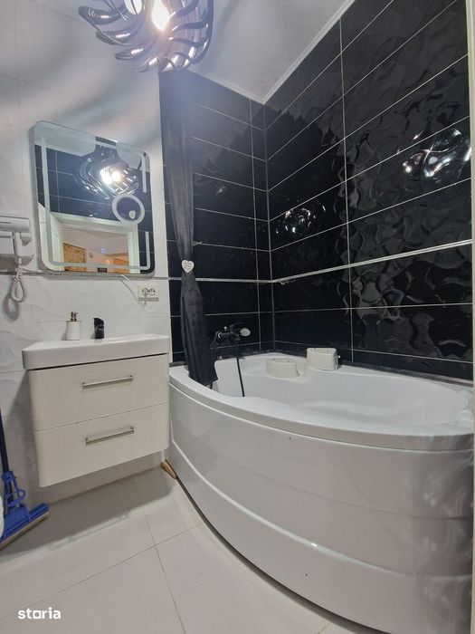 Mamaia Nord- 2 camere 55mp, mobilat-utilat, parcare, liber- 83.000euro