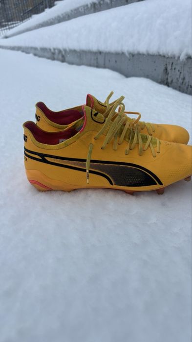 Бутонки PUMA.