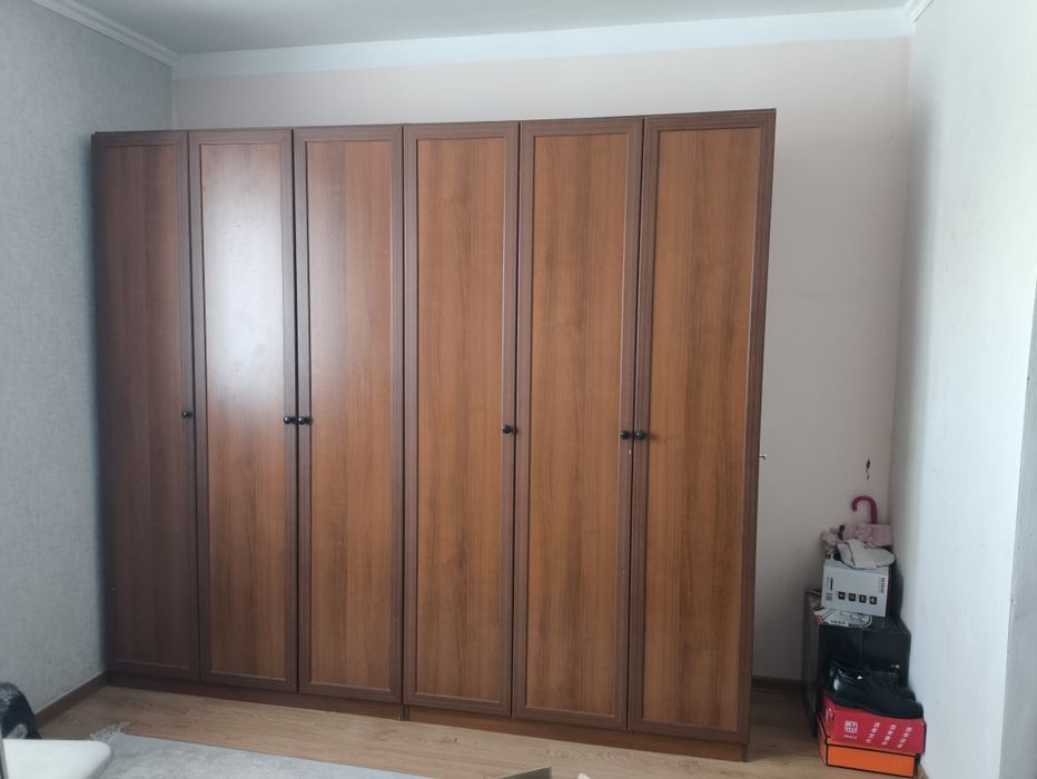 Продам шкаф. Срочно