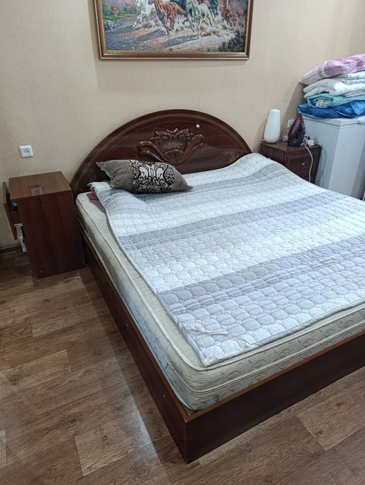 Продам кровать У