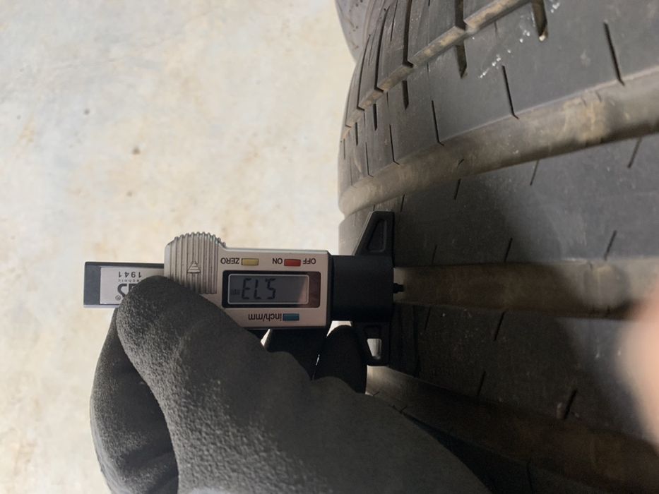 Anvelope vara 245/45/18 Falken/Dunlop