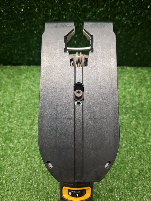 Безчетково зеге на DeWALT DCS335 с регулаж на оборотите