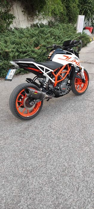 Ktm duke 390 A2.