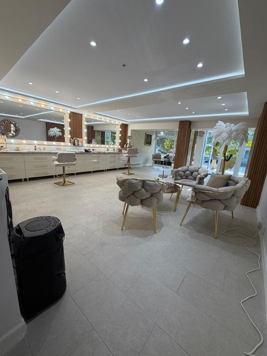 Vand spatiu comercial/apartament 3 cam decomandat 90mp