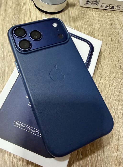 Husa leather iPhone 17 pro max