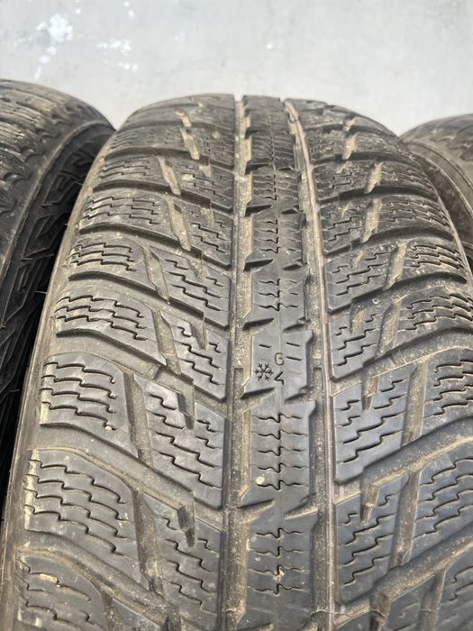 4 бр. зимни гуми 225/55/19 Nokian SUV DOT 1818 6-7 mm