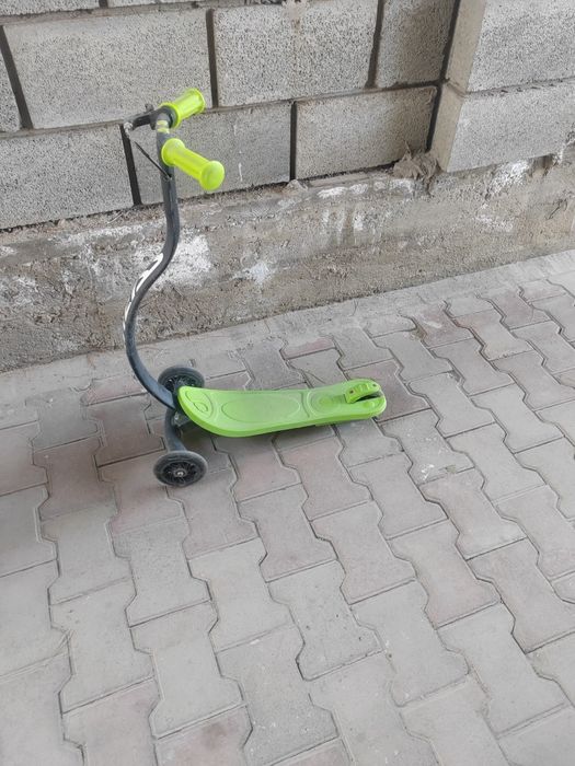 Продам детский самокат