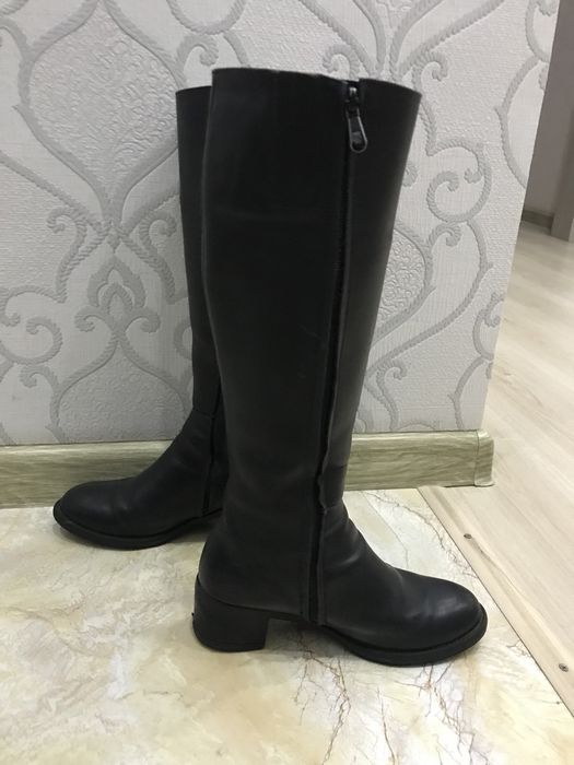 Зимние кожаные сапоги