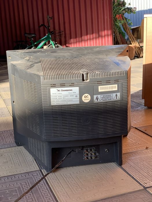 Продам телевизор