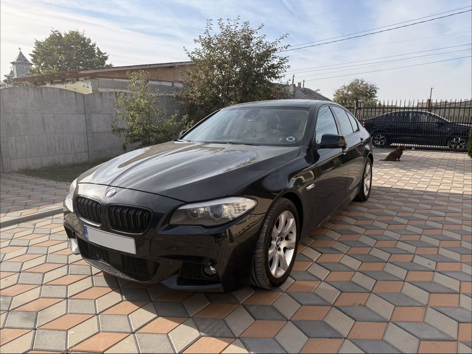 BMW Seria 5 F10 / 530 D /