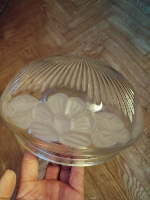 Продам советский плафон