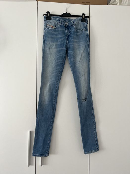 Blugi albastri Diesel
