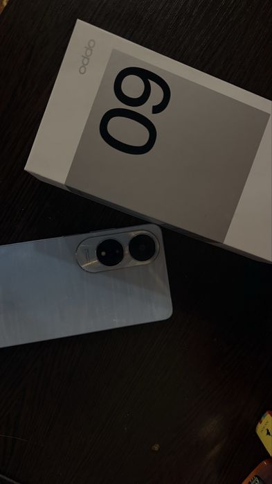 продам oppo A60, в голубом цвете, 256 гб