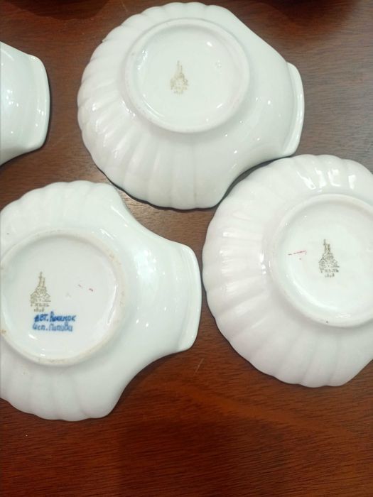 Сервировочная посуда Гжель