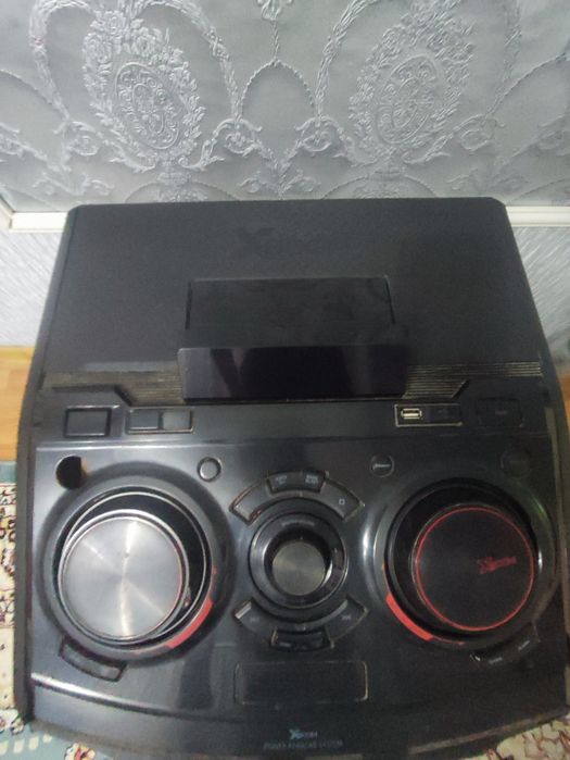 LG X Boom 1000W акустика