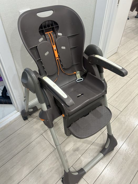 Продам детский столик для кормление