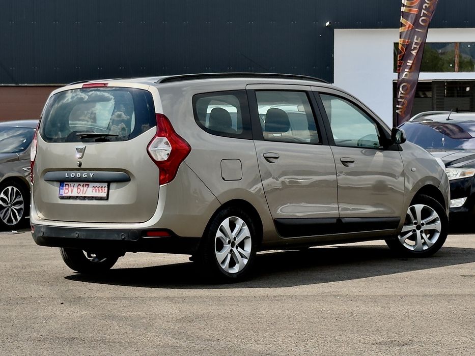 Dacia lodgy 1.2 tce laureate  / rate