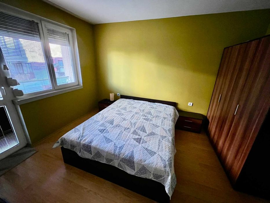 Дава се под наем Двустаен апартамент в Варна, Център - 65 кв.м за 433.5 € - Снимка #3