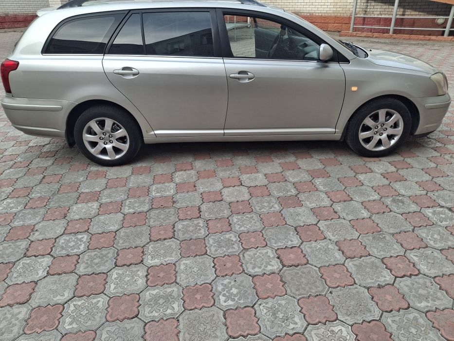 Тойота Авенсис  05г. универсал.