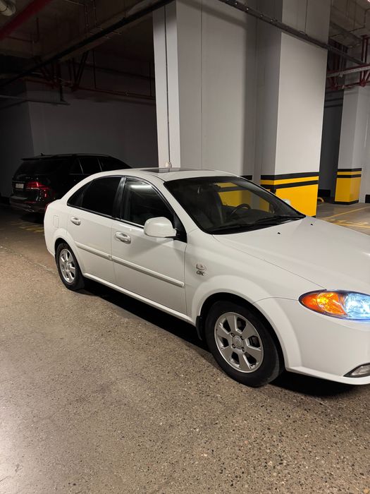 Продаётся Chevrolet Gentra в отличном состоянии. 3 позиция