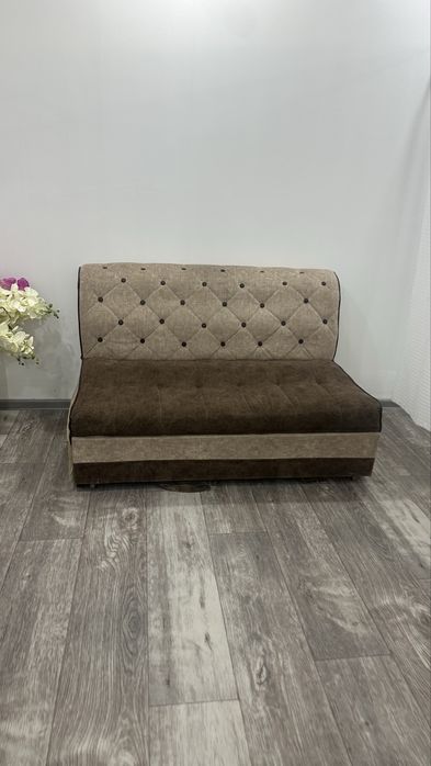 угалок деван кресло сотилади