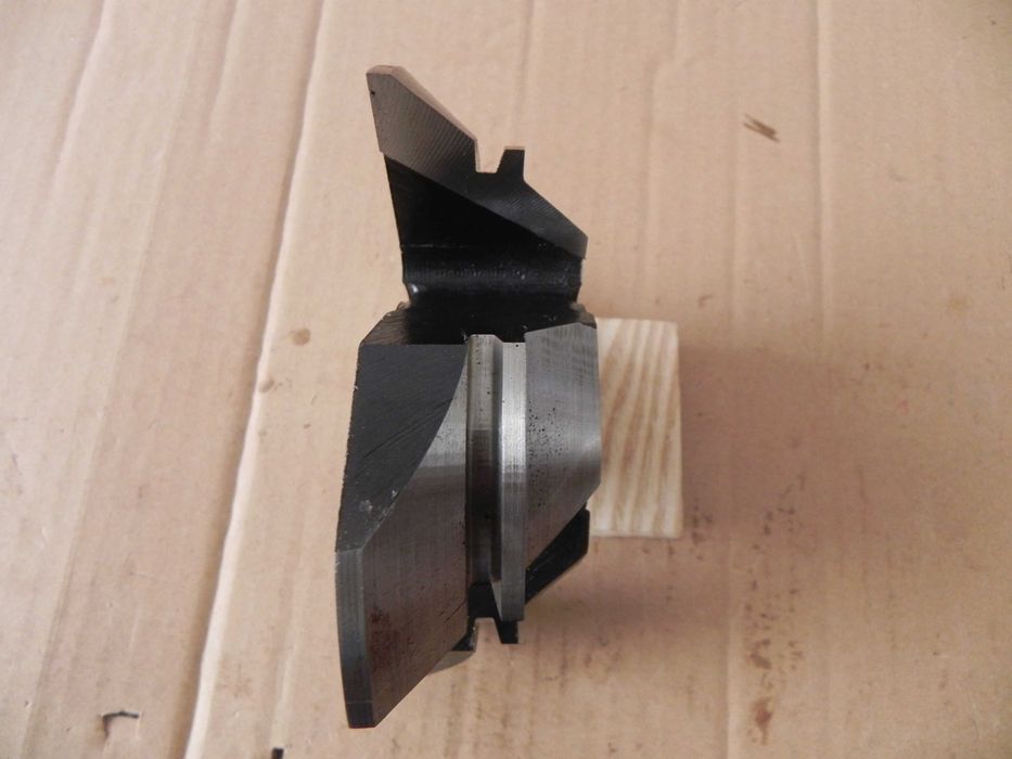 Freza cu profil inclinat 45° pentru imbinari de colt cod IC45