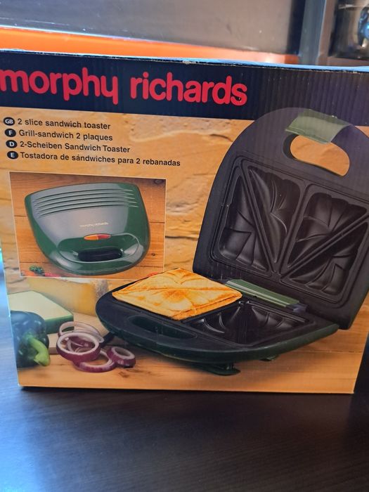 Тостер за сандвичи Morphy Richards