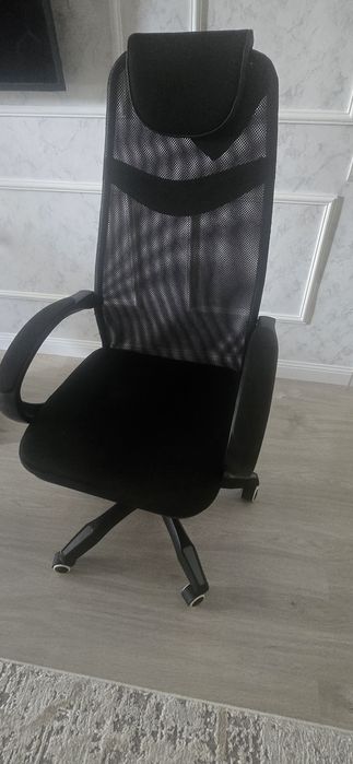 Продам компьютерное кресло
