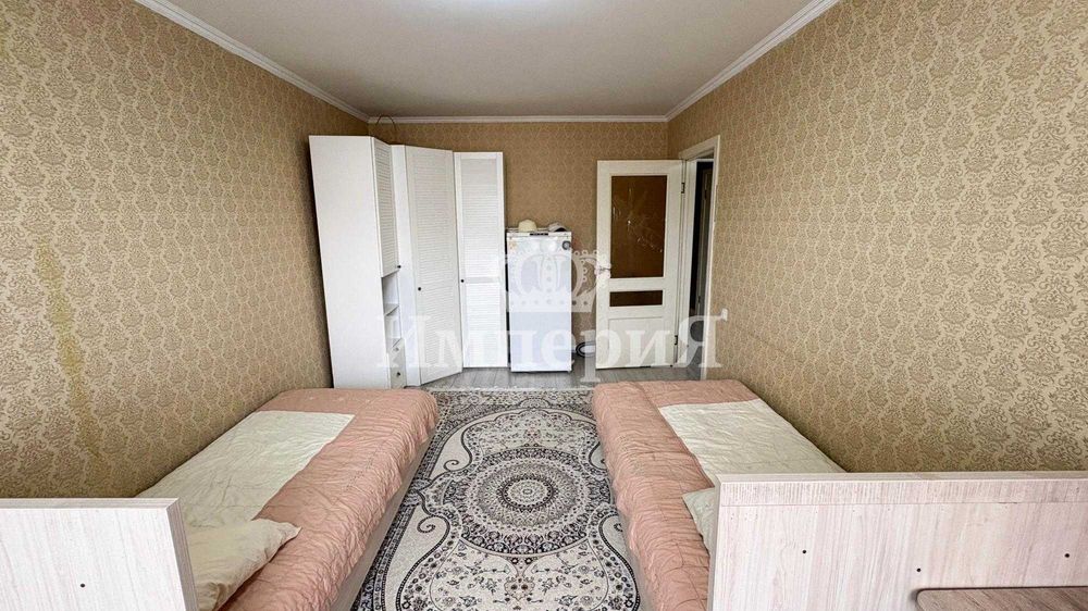 Продам 4х ком кв Алишер Империя