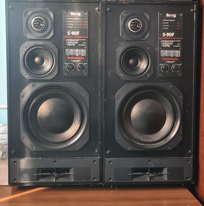 Продам акустику S-90F