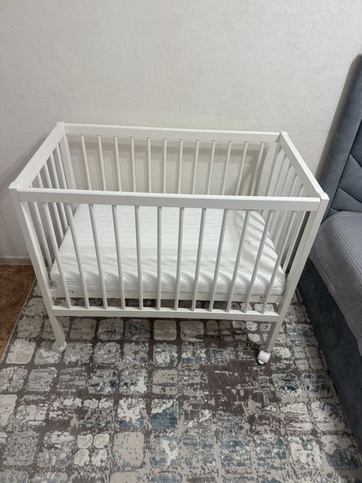 Продам детскую кроватку