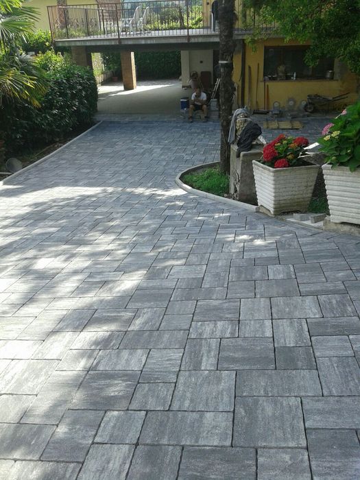 Montaj pavele premium | Curți elegante, Lucrări de calitate superioara