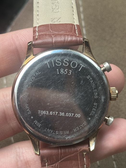 Часы швейцарский