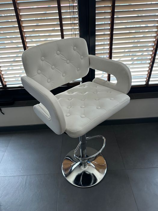 БЯЛ БАР СТОЛ VERSAY с фабрични дефекти и 24м Гаранция