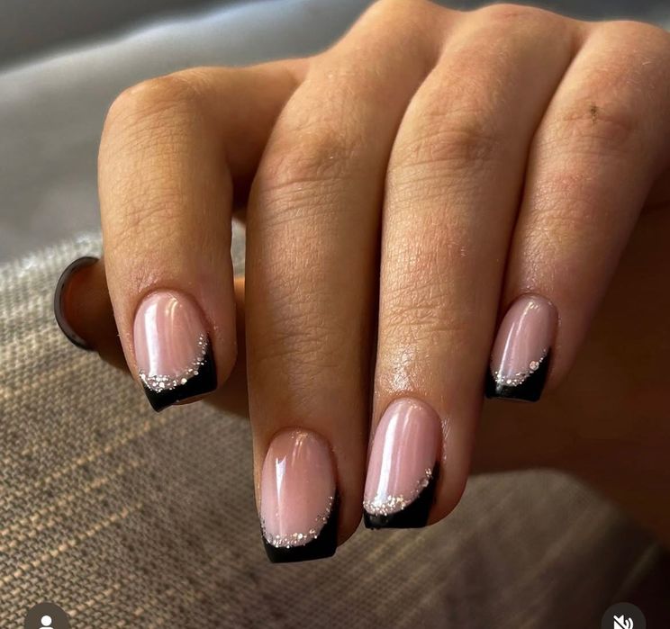 Caut fete pentru programari la manichiura - preturi accesibile