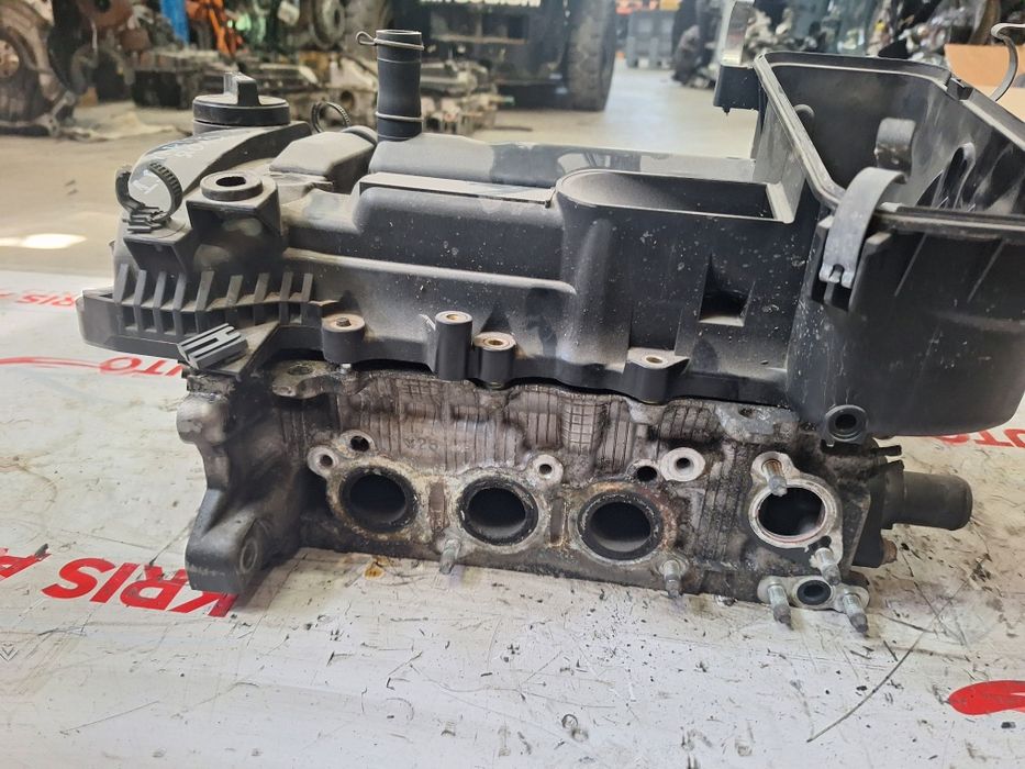 Цилиндрова глава Toyota Yaris 1.0 12V / Тойота Ярис 1.0 12В 2012г.