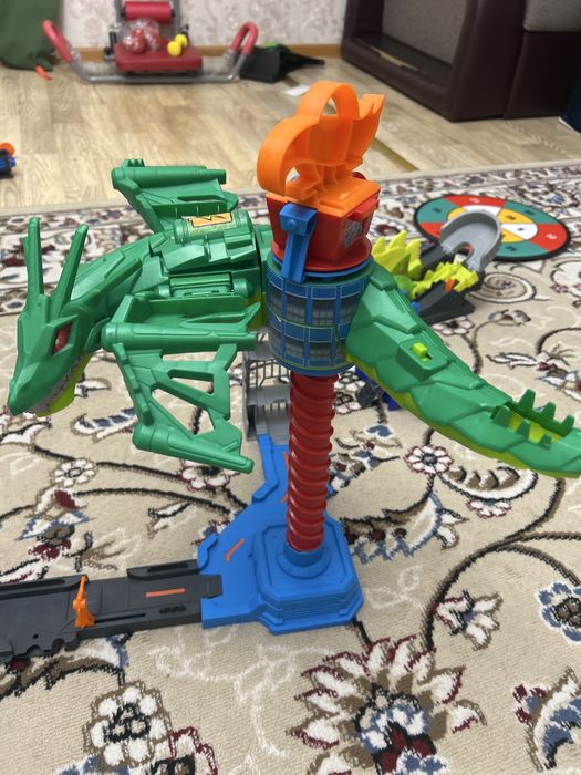 Хот веелс, средний трек