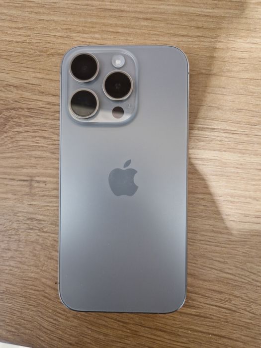 iPhone 15 pro natural titanium 126 gb