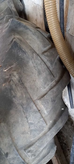 Две гуми Semperit 14.9 R24 (380/85R24)