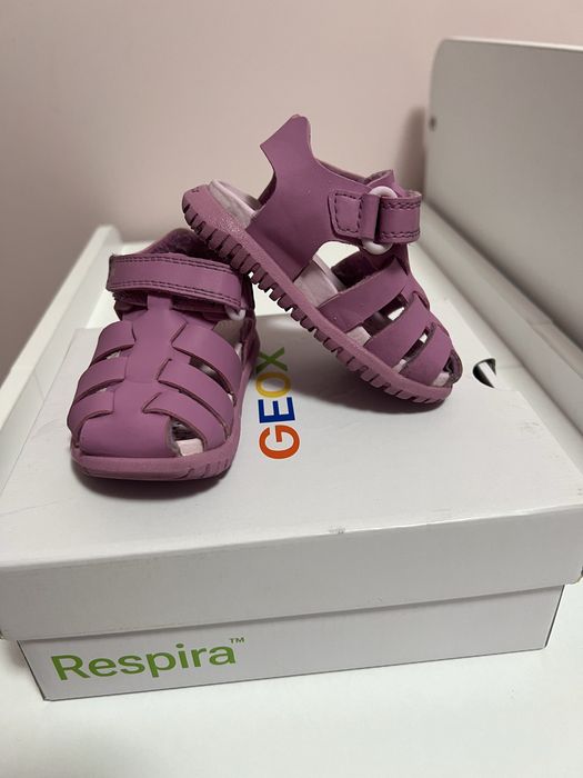 Бебешки сандали GEOX