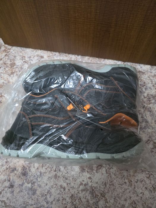 Продаю Рабочие ботинки МИСТРАЛЬ