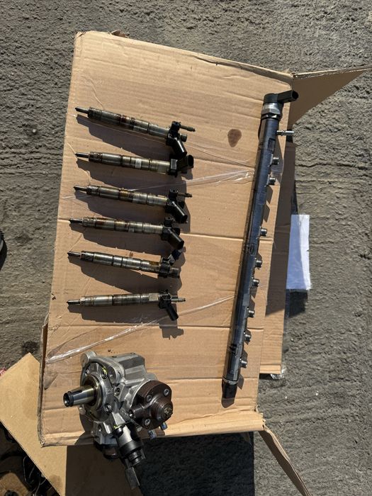 Injector injectoare bmw f10 f11 f30 f31 f06 f12 f13 f01 f15 f16 313cp