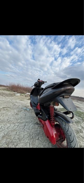 vând sau  schimb malaguti f15 perfect funcțional fără nici o problemă set de 80 nou aștept oferte ofer și diferență