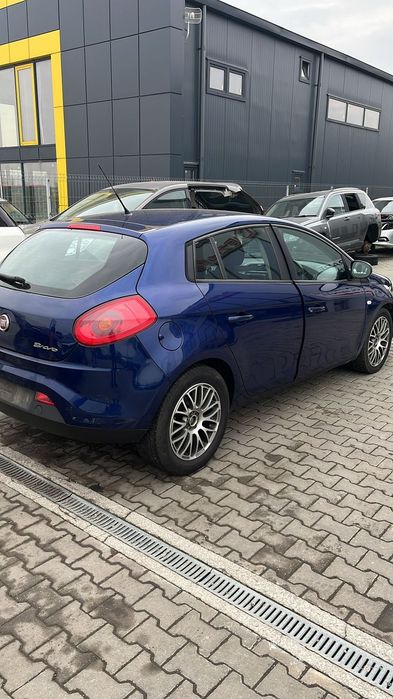 Dezmembram Fiat Bravo 1.6 diesel din 2011