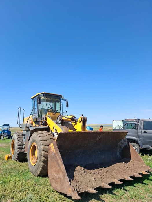 Погрузчик SDLG-953