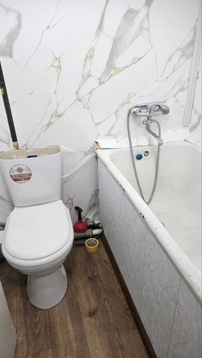 1 / 4 / 4 комн. Чиланзар-20 Кв. Общежитие 19 м2. Все условие Газ есть