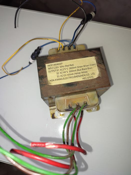 Transformator trei voltaje 27-14-12!