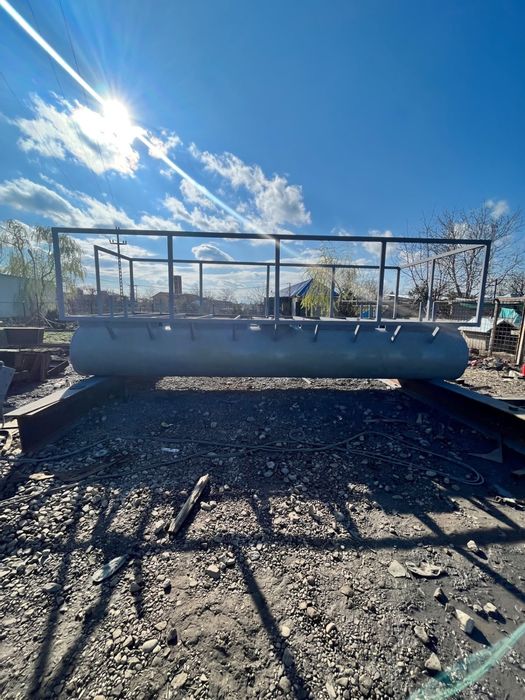 Vand Pontoane Metalice