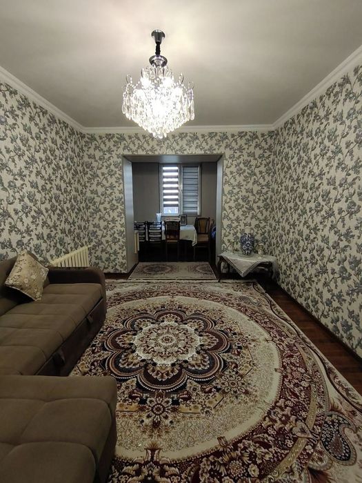 Продам 2 комнатную квартиру на Ферузе. ЭКО базар.Ялангач